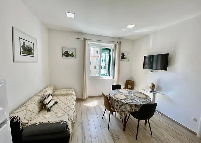 Seville Apartament