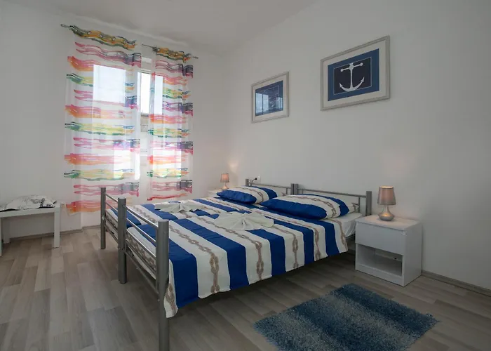Seville Apartmán *